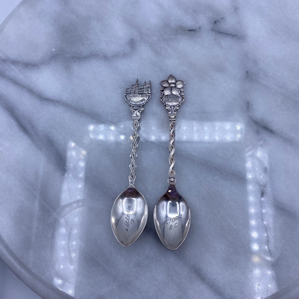 Souvenir Spoons Silver Plate Victoria BC Parliament Dogwood 2pc Canada Travel